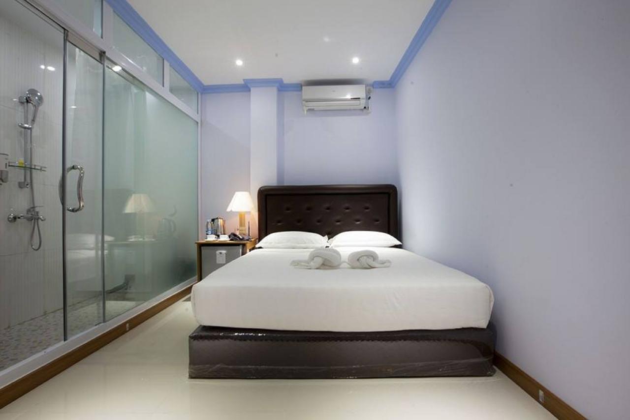 Woodland Hotel Yangon Exteriör bild