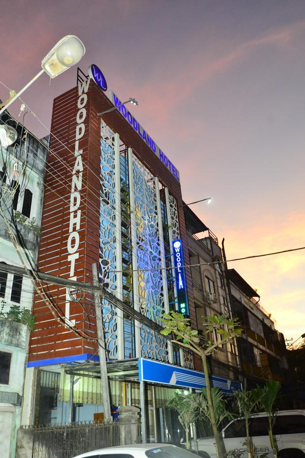 Woodland Hotel Yangon Exteriör bild