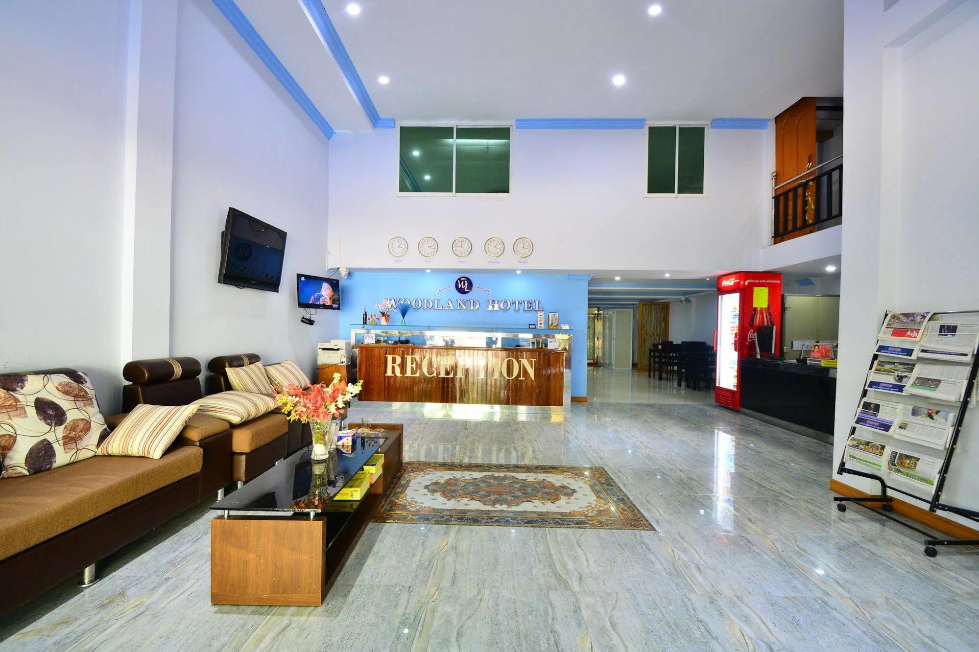 Woodland Hotel Yangon Exteriör bild